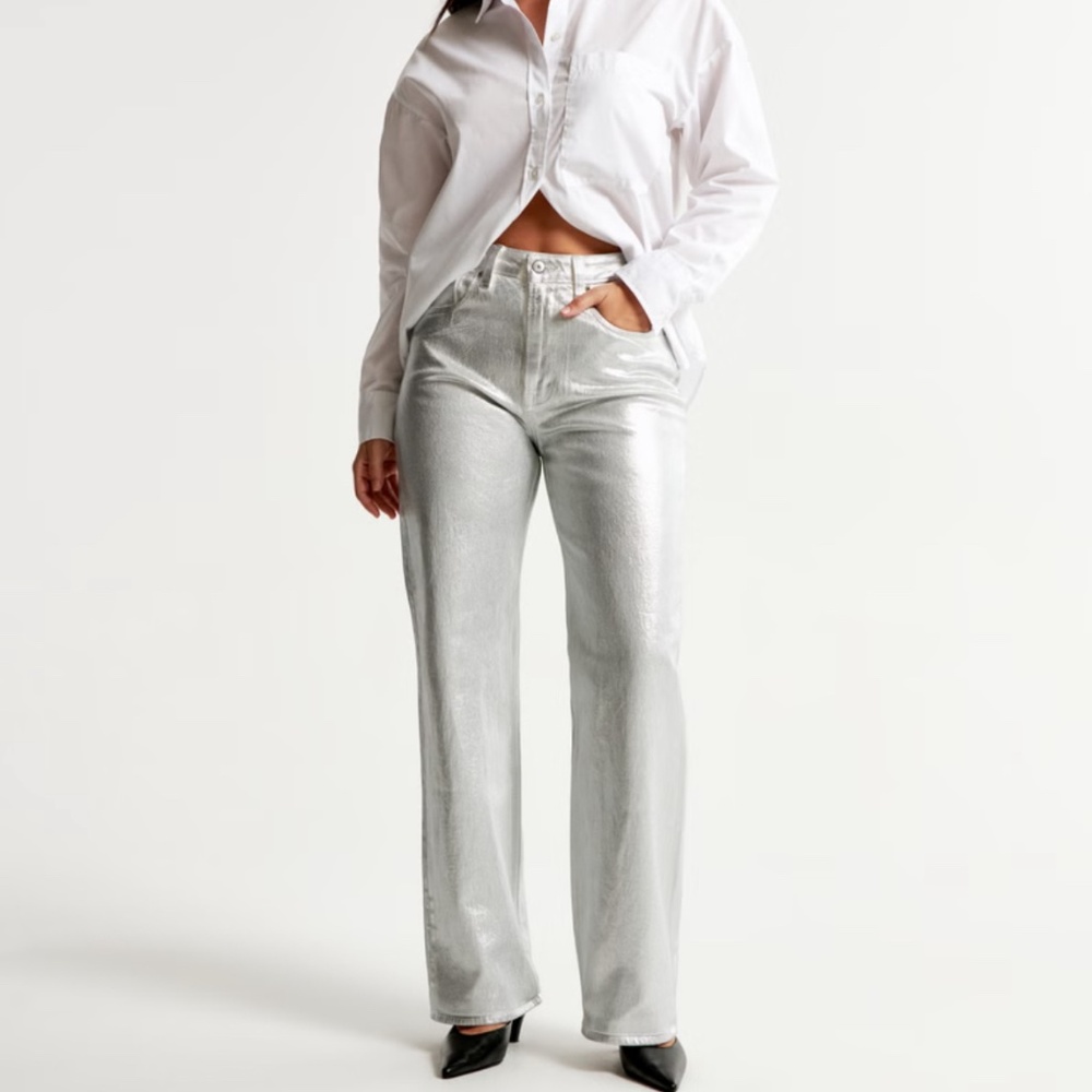 Straight Metallic Silver Jesns